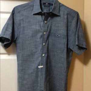 Men’s Vineyard Vines Button Down Shirt